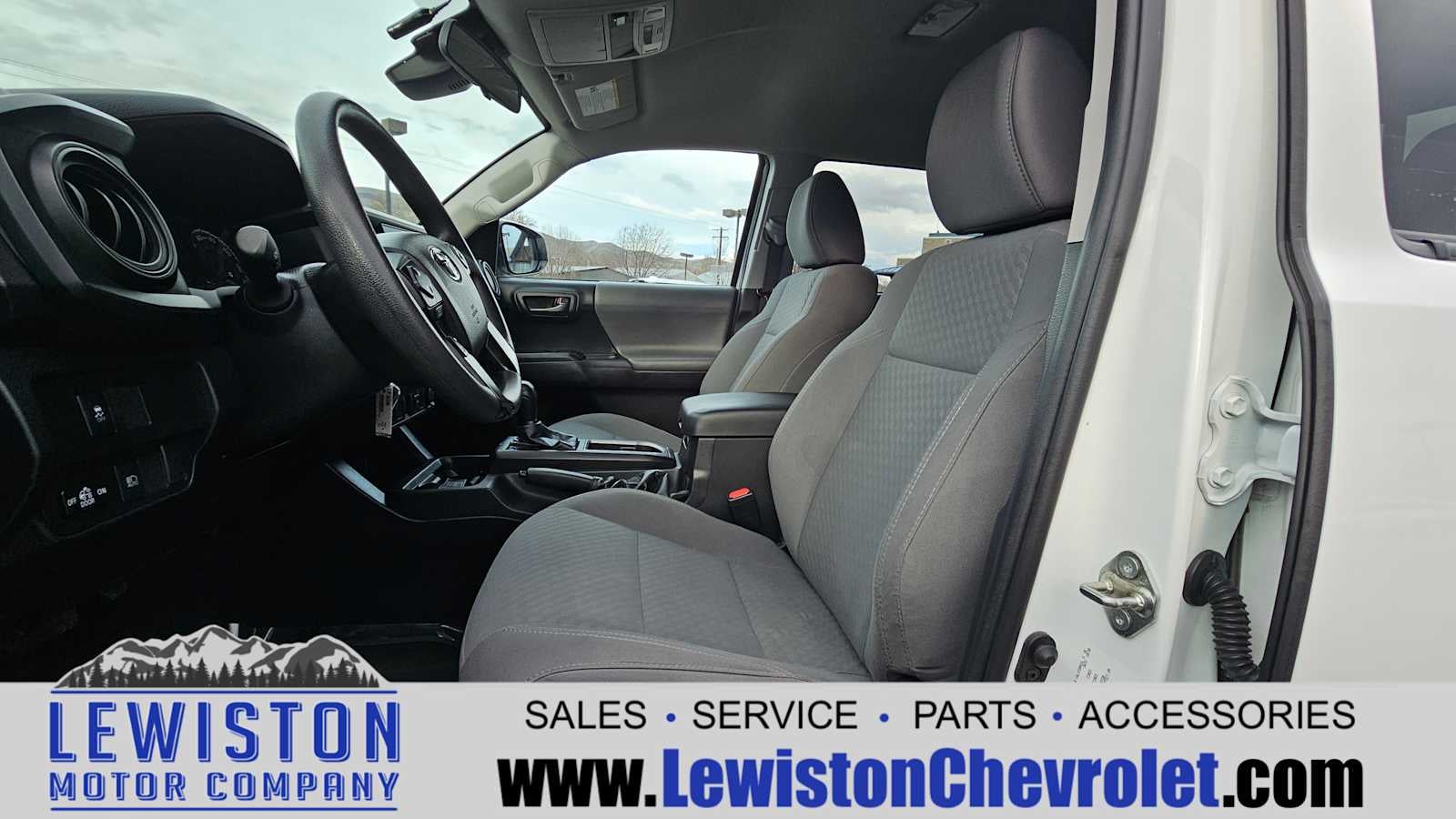 2021 Toyota Tacoma SR V6