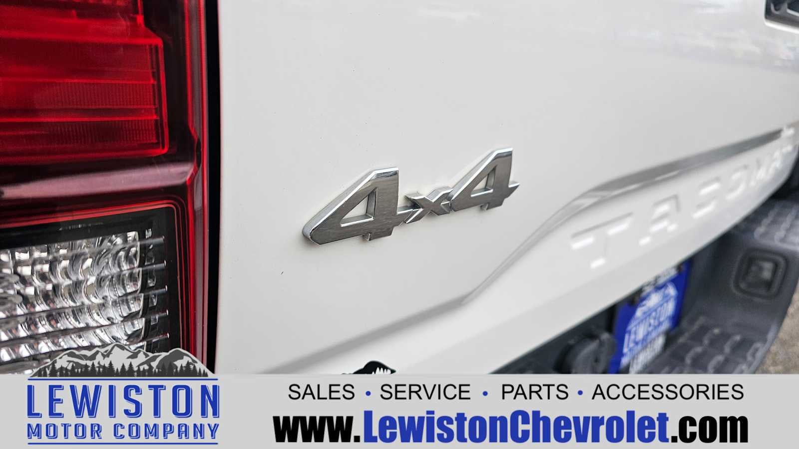 2021 Toyota Tacoma SR V6