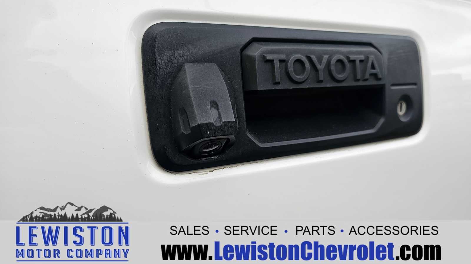 2021 Toyota Tacoma SR V6