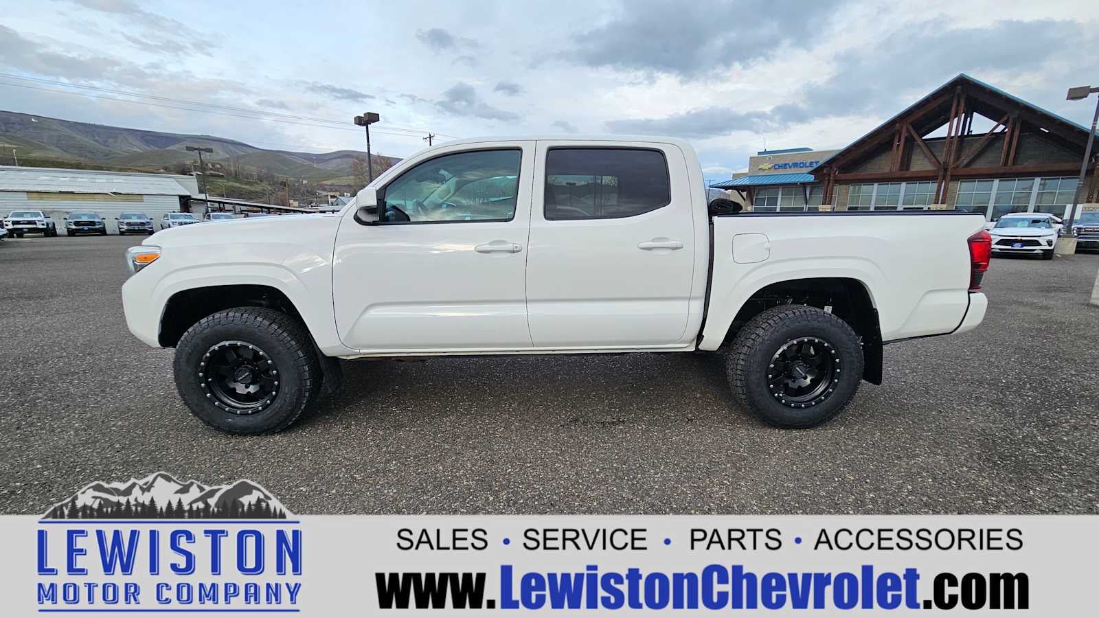 2021 Toyota Tacoma SR V6