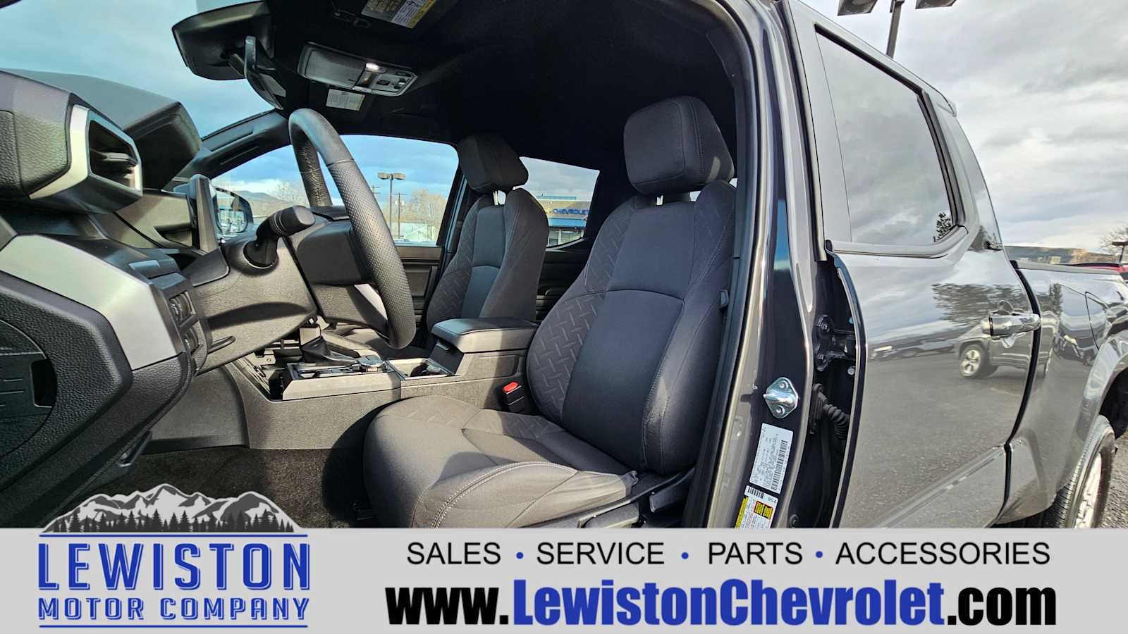 2024 Toyota Tacoma SR5