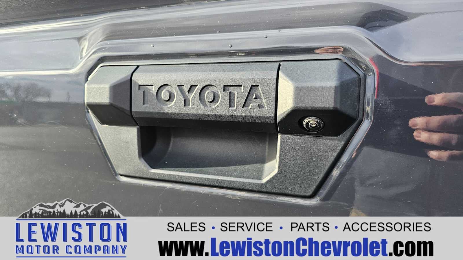 2024 Toyota Tacoma SR5