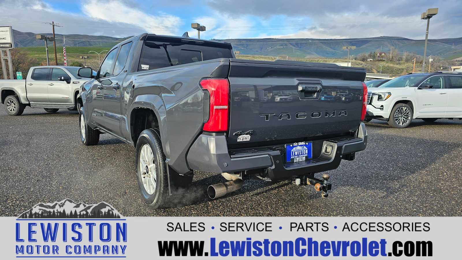 2024 Toyota Tacoma SR5