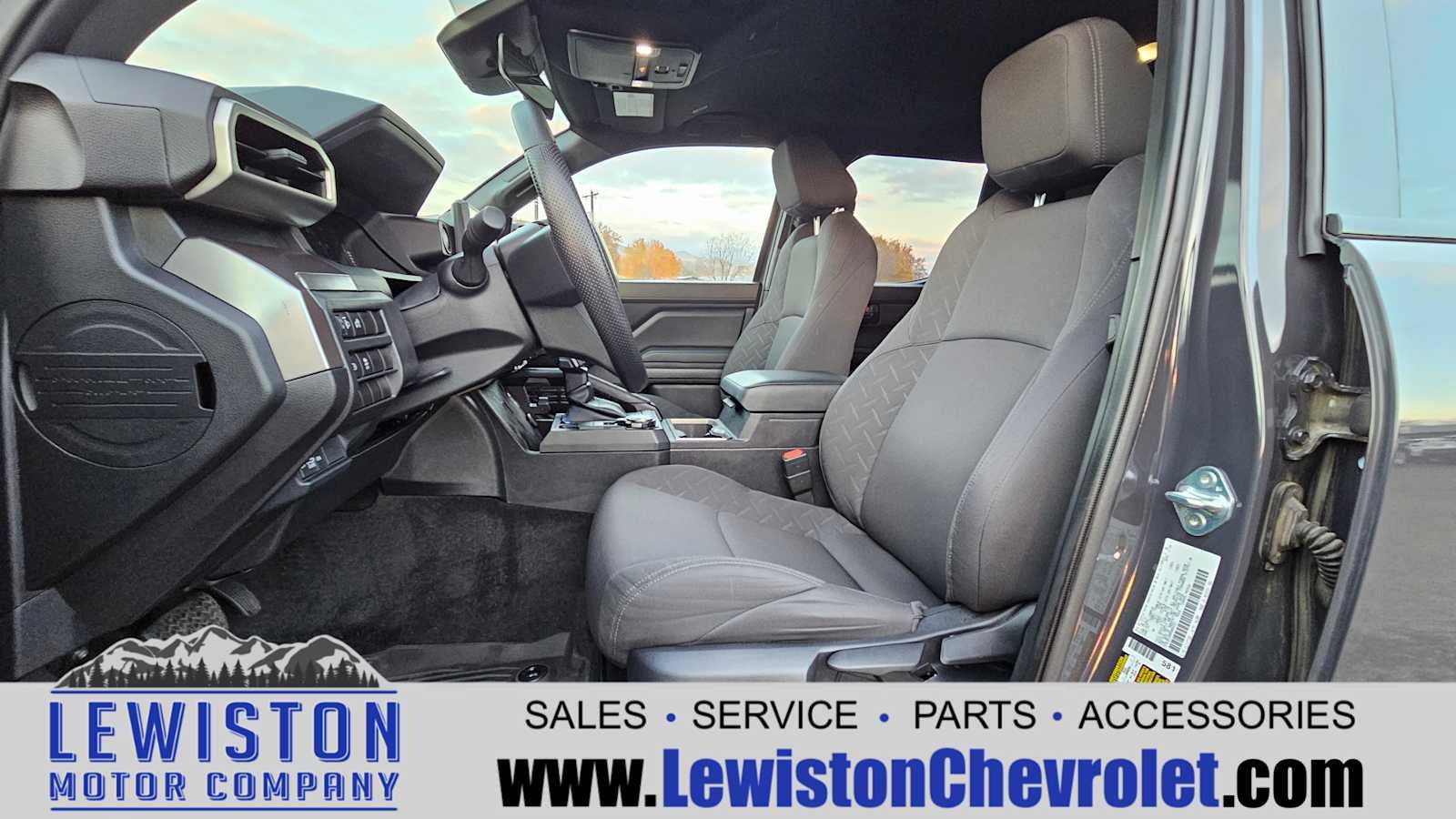 2024 Toyota Tacoma SR5