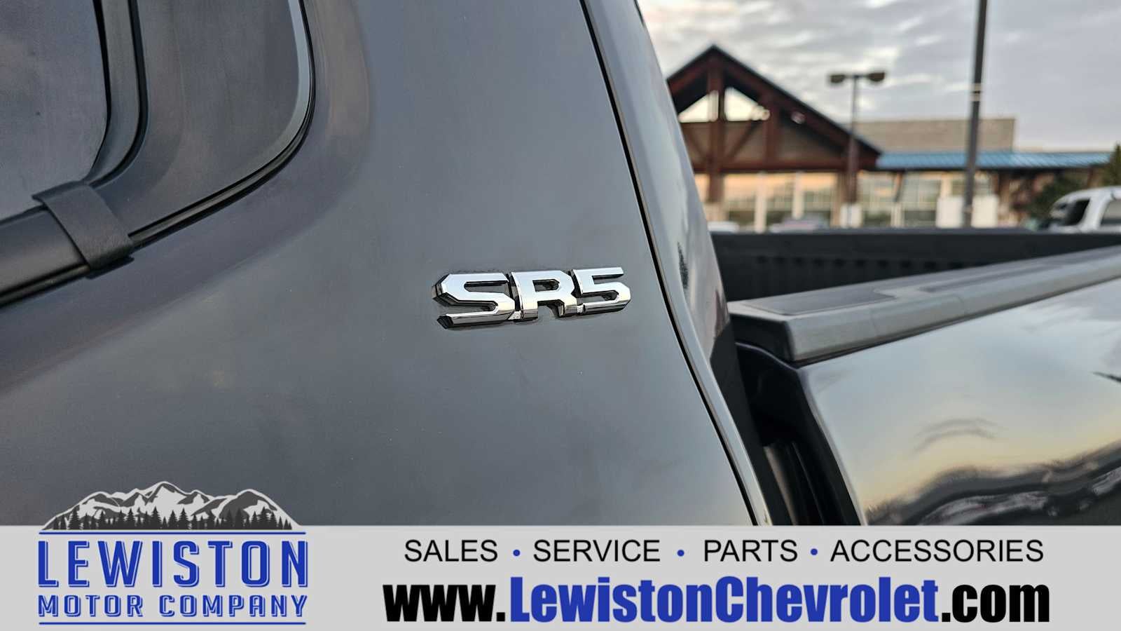 2024 Toyota Tacoma SR5