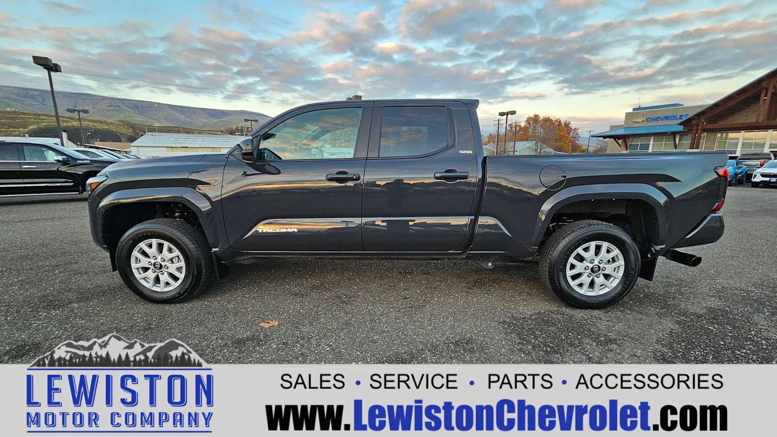 2024 Toyota Tacoma SR5