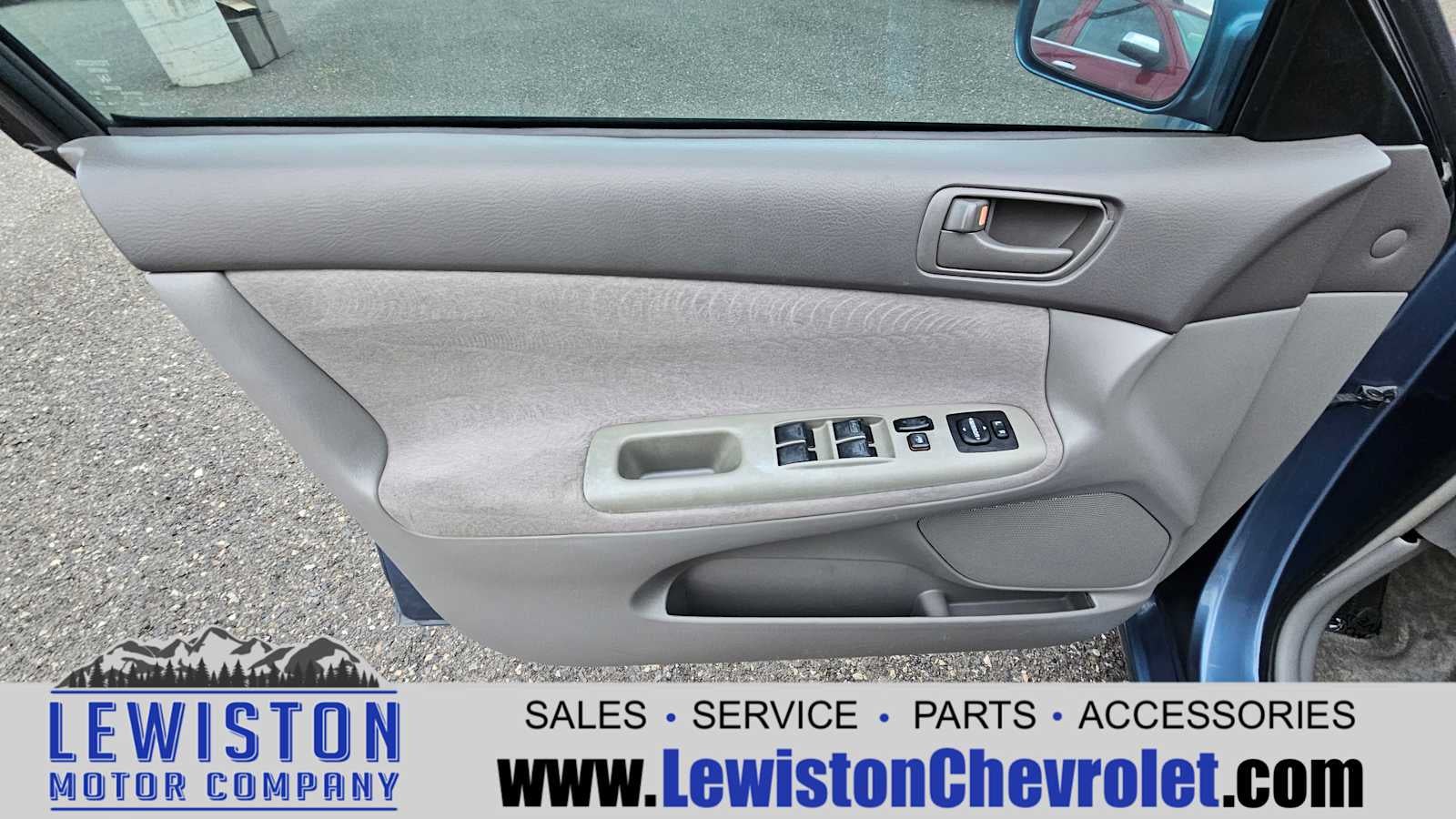 2002 Toyota Camry LE