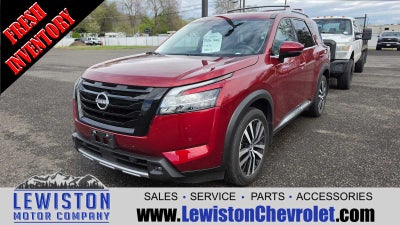 2024 Nissan Pathfinder Platinum 4WD