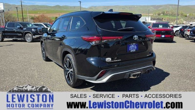 2021 Toyota Highlander XSE