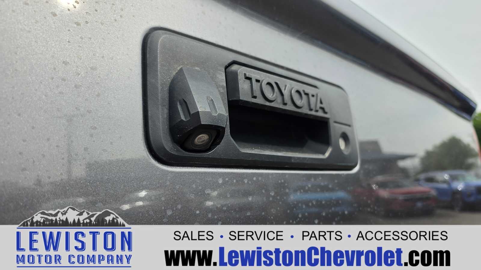 2014 Toyota Tundra SR5 5.7L V8