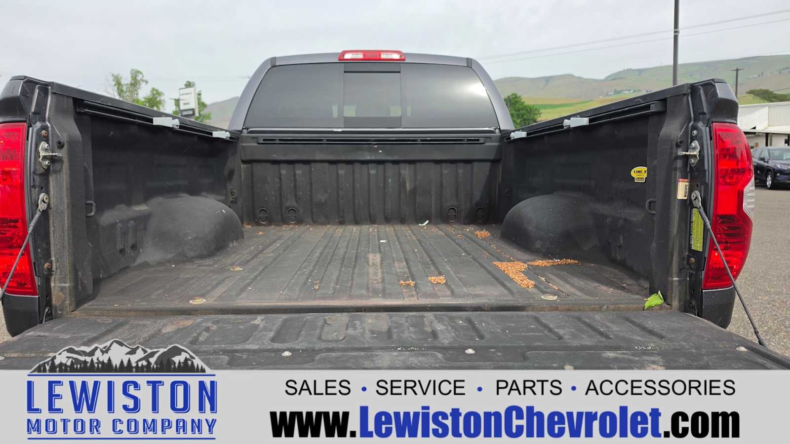 2014 Toyota Tundra SR5 5.7L V8