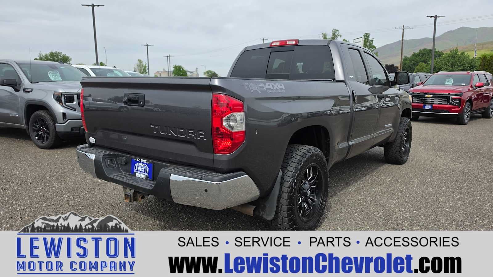 2014 Toyota Tundra SR5 5.7L V8