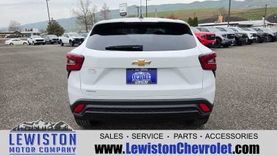 2026 Chevrolet Trax LS