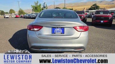 2015 Chrysler 200 Limited
