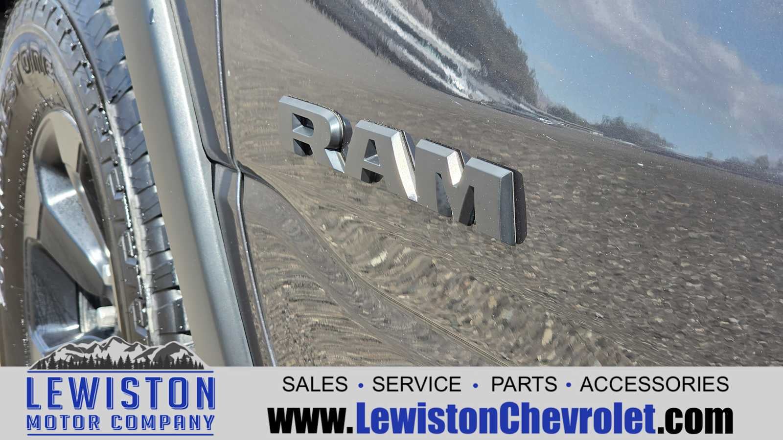 2019 RAM 1500 Rebel Crew Cab 4x4 5'7" Box