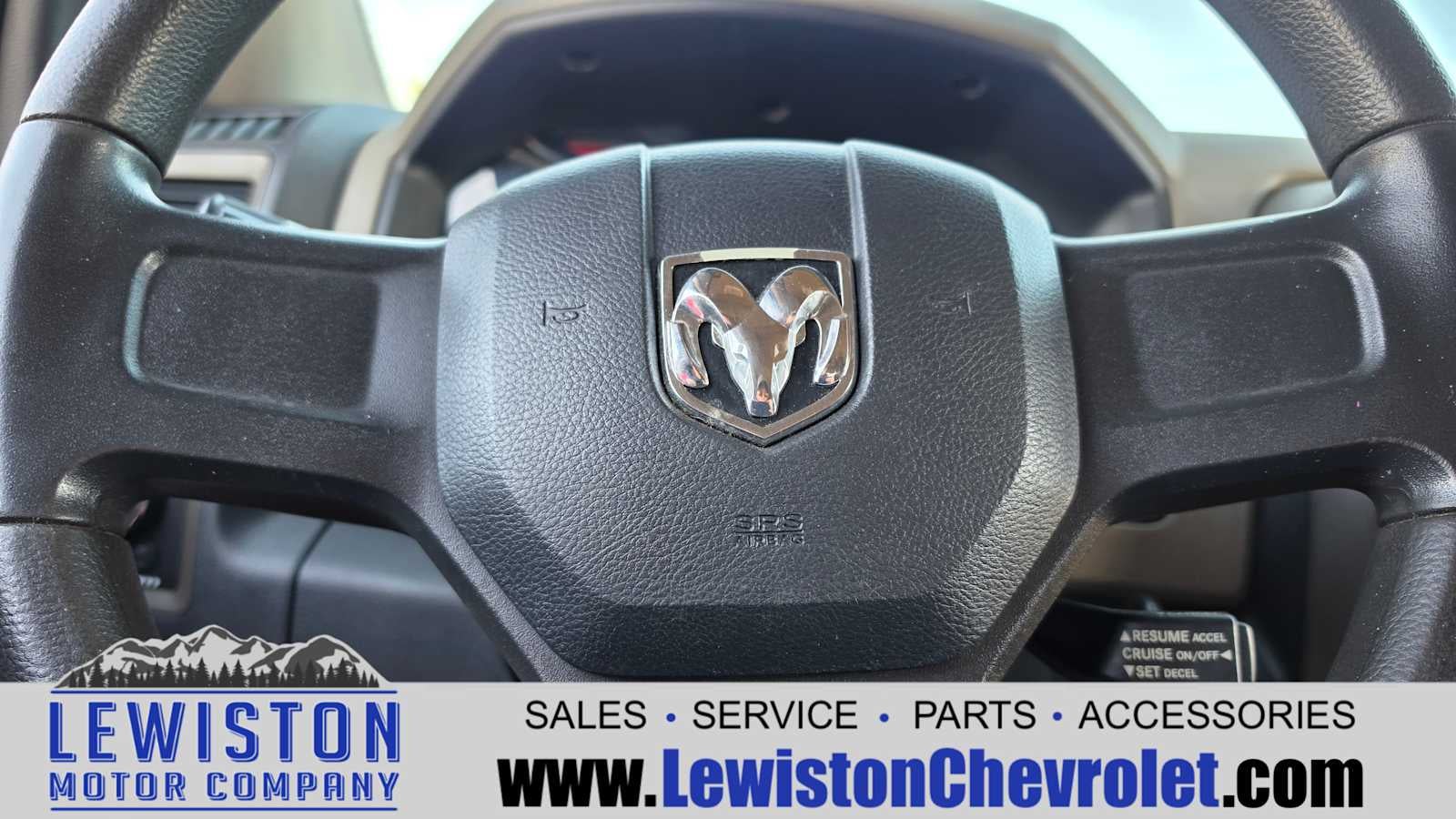 2011 RAM 1500 ST