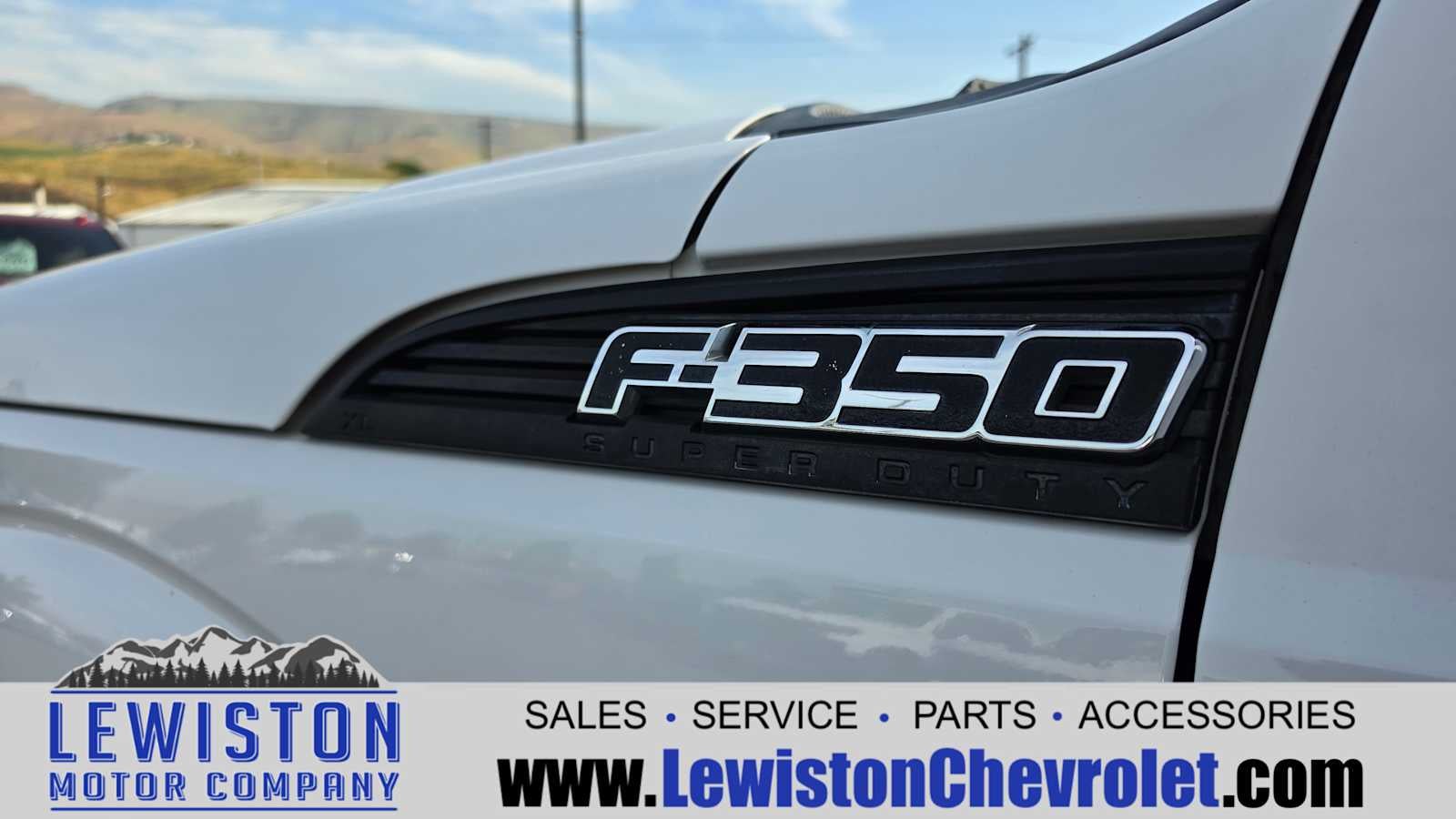 2012 Ford Super Duty F-350 SRW XL