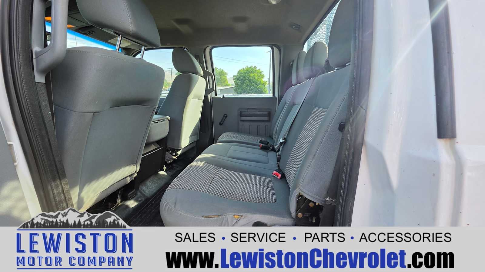 2012 Ford Super Duty F-350 SRW XL