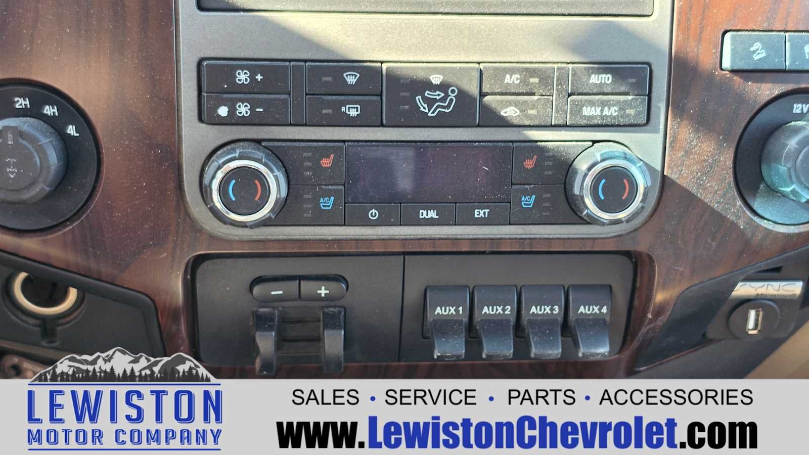 2012 Ford Super Duty F-350 SRW XL