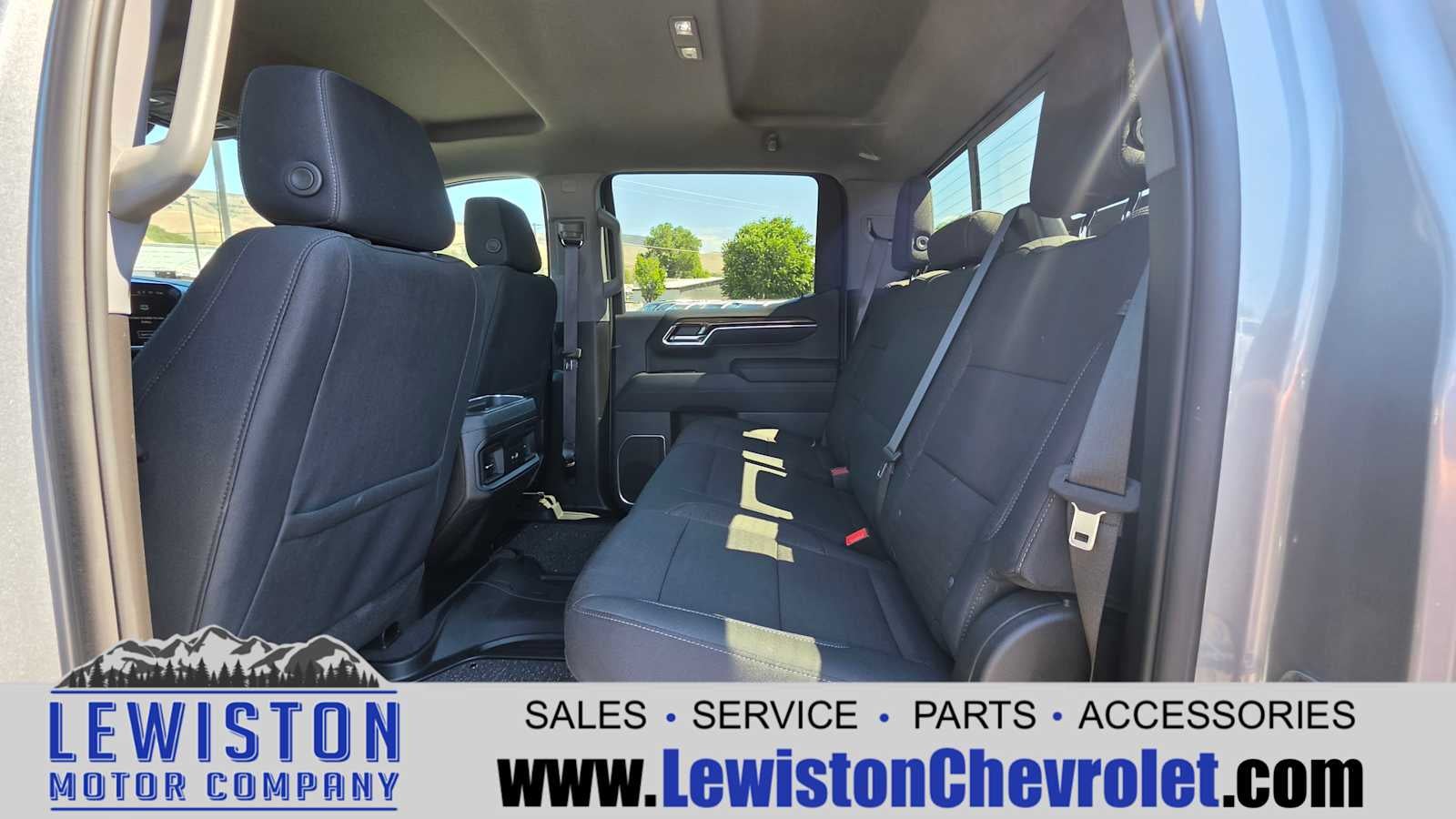 2024 Chevrolet Silverado 1500 RST