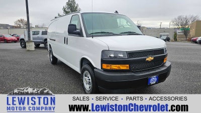 2025 Chevrolet Express Cargo WT