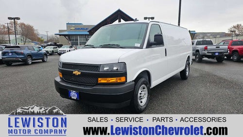 2025 Chevrolet Express Cargo WT