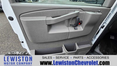 2025 Chevrolet Express Cargo WT