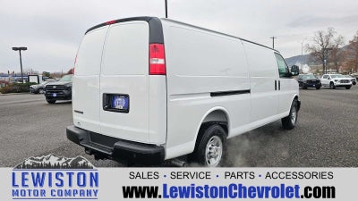 2025 Chevrolet Express Cargo WT