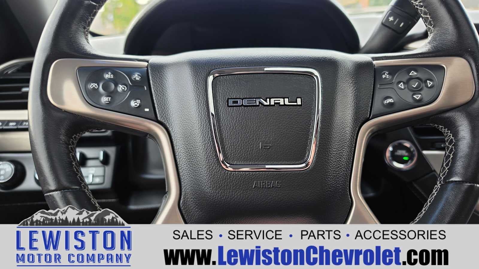2017 GMC Yukon Denali