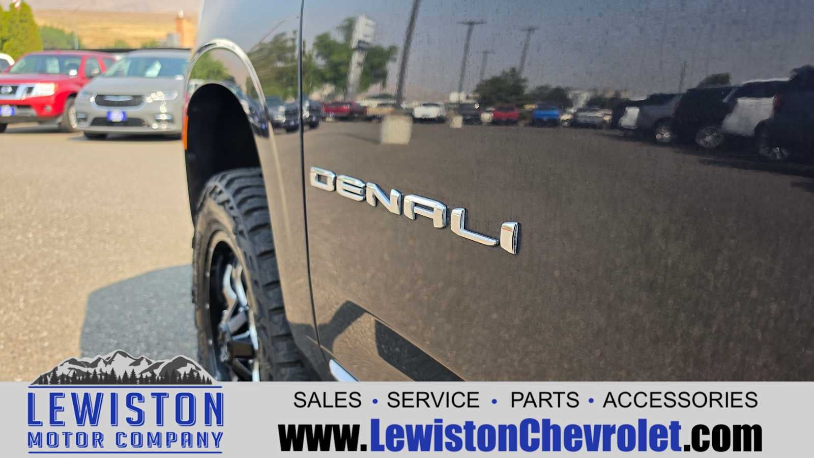 2024 GMC Yukon Denali