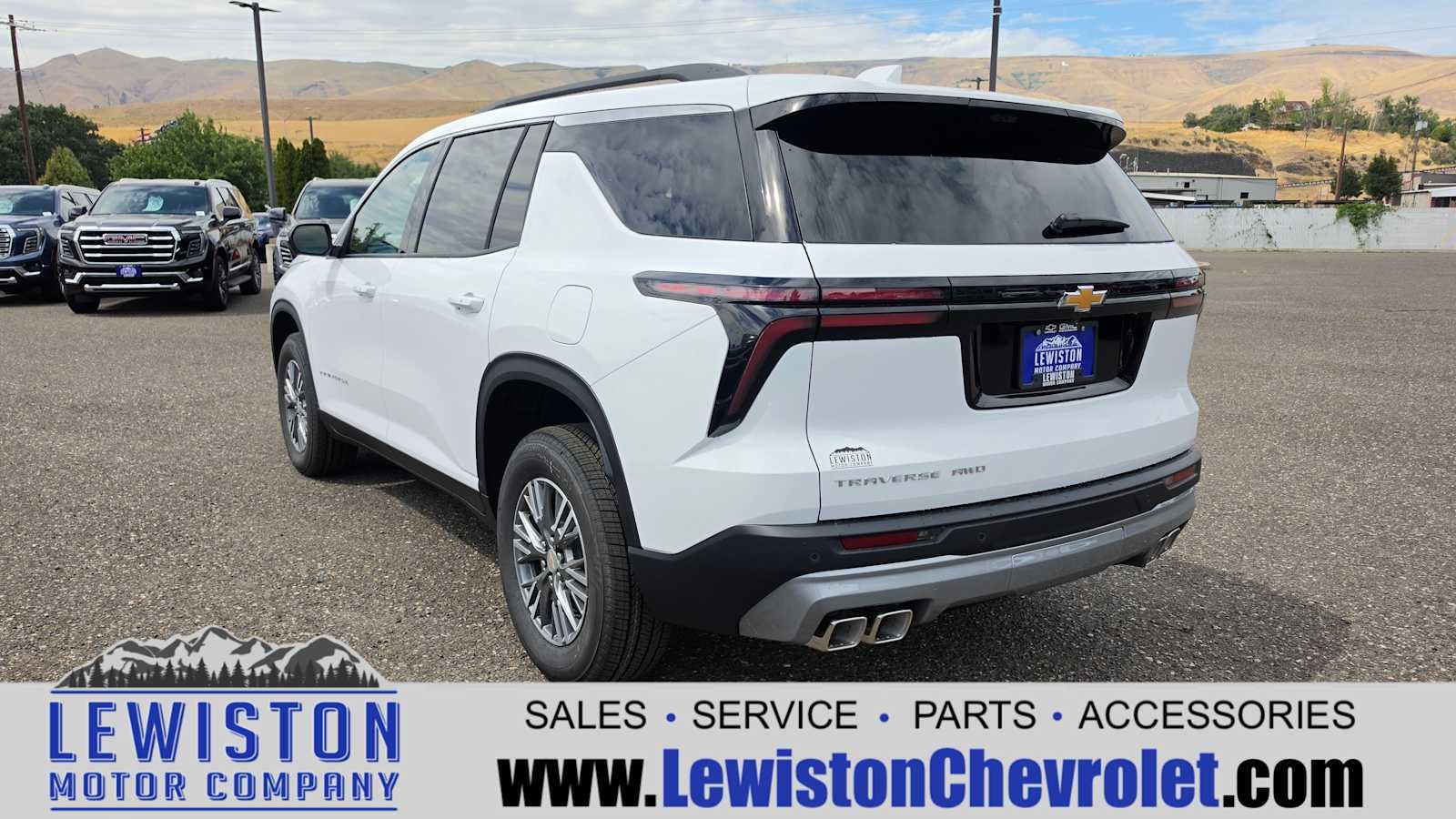2026 Chevrolet Traverse LT