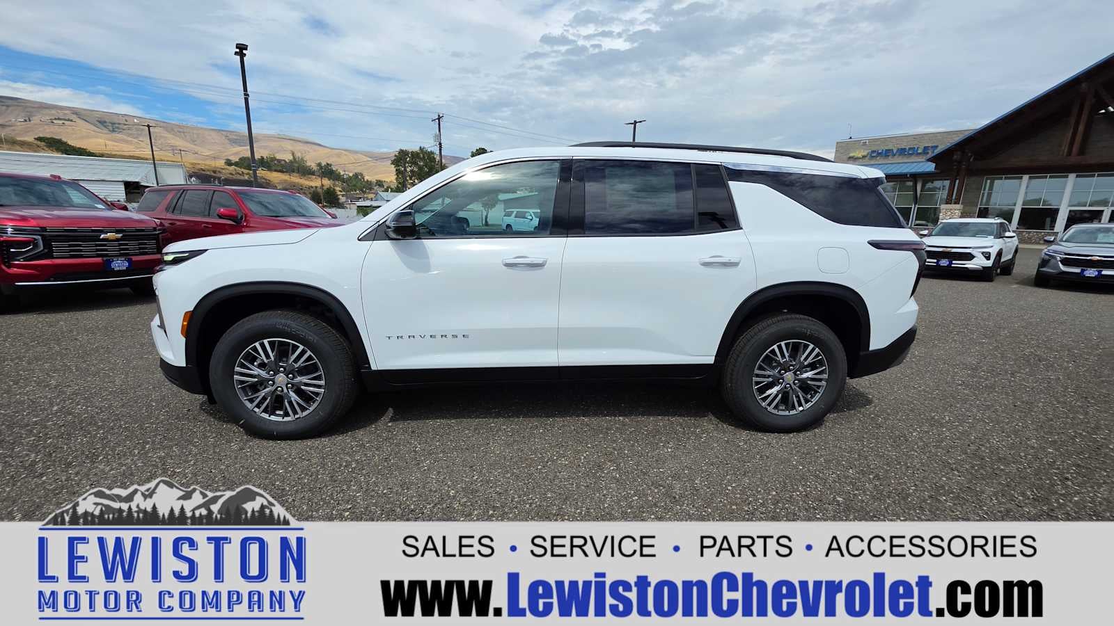 2026 Chevrolet Traverse LT