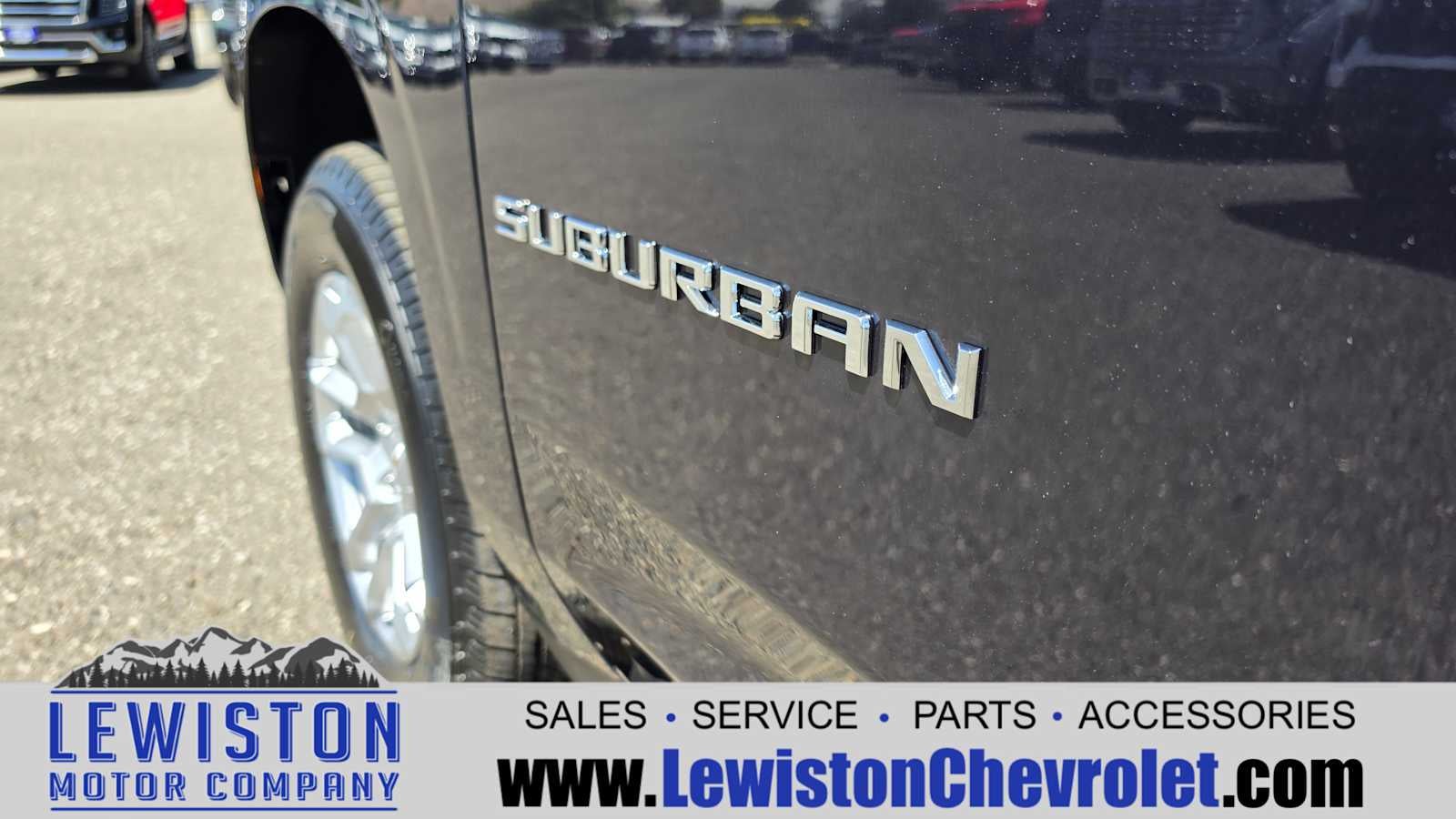 2026 Chevrolet Suburban LT