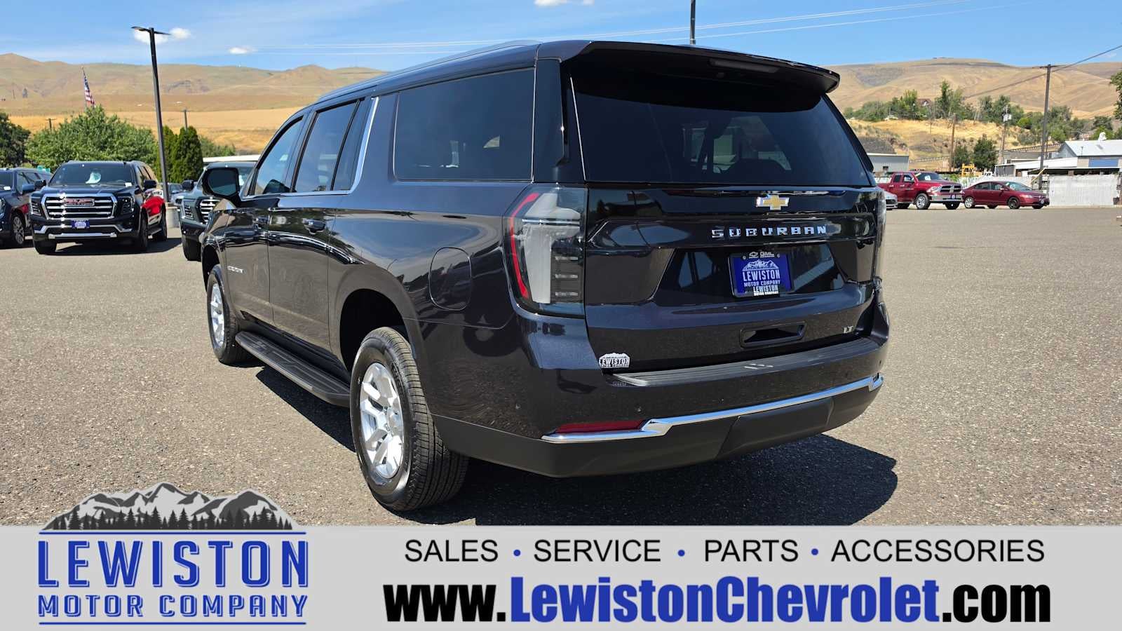 2026 Chevrolet Suburban LT