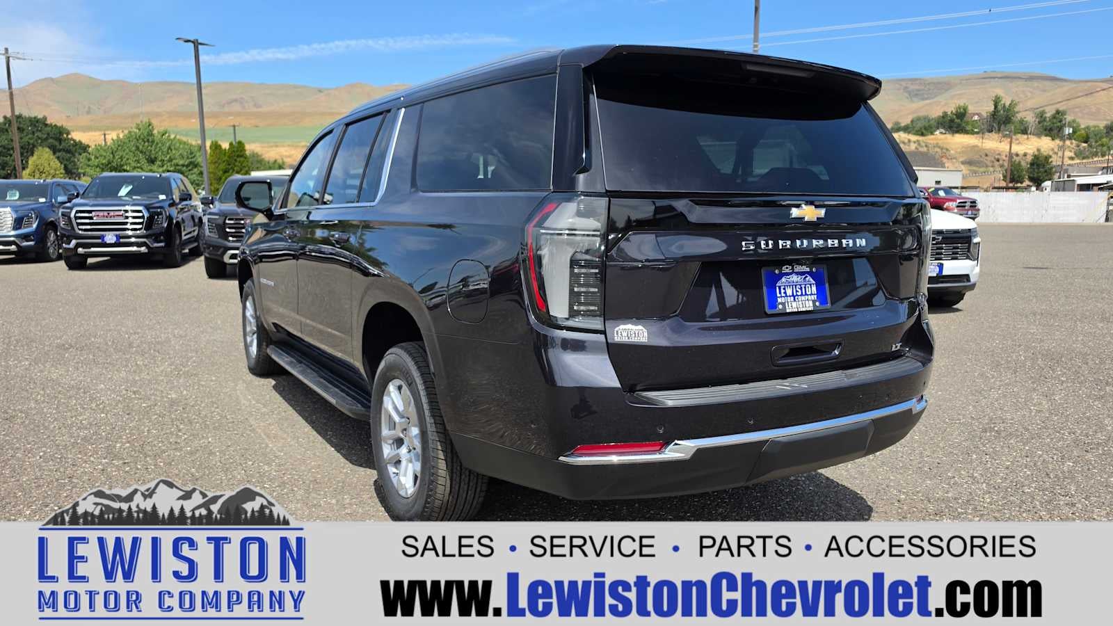 2026 Chevrolet Suburban LT