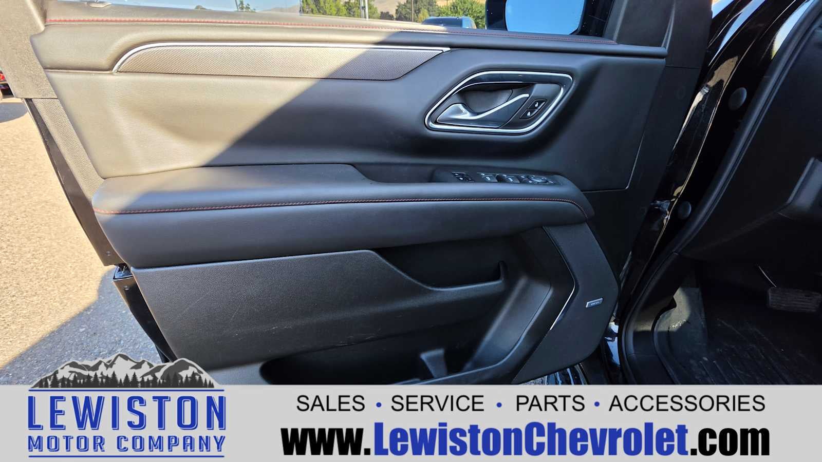 2022 Chevrolet Suburban RST