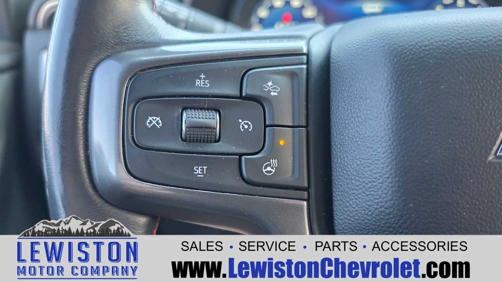 2022 Chevrolet Suburban RST