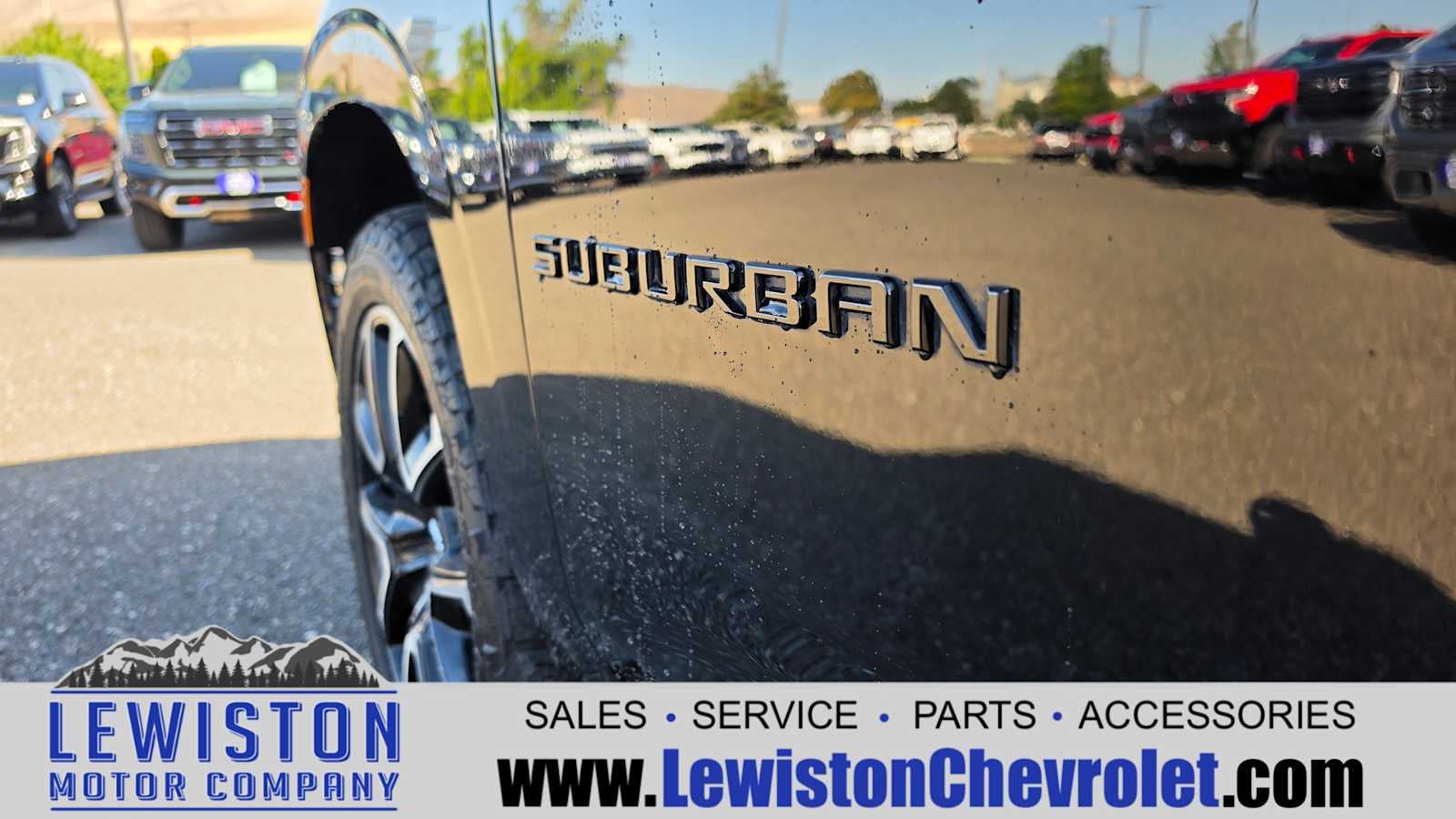 2022 Chevrolet Suburban RST