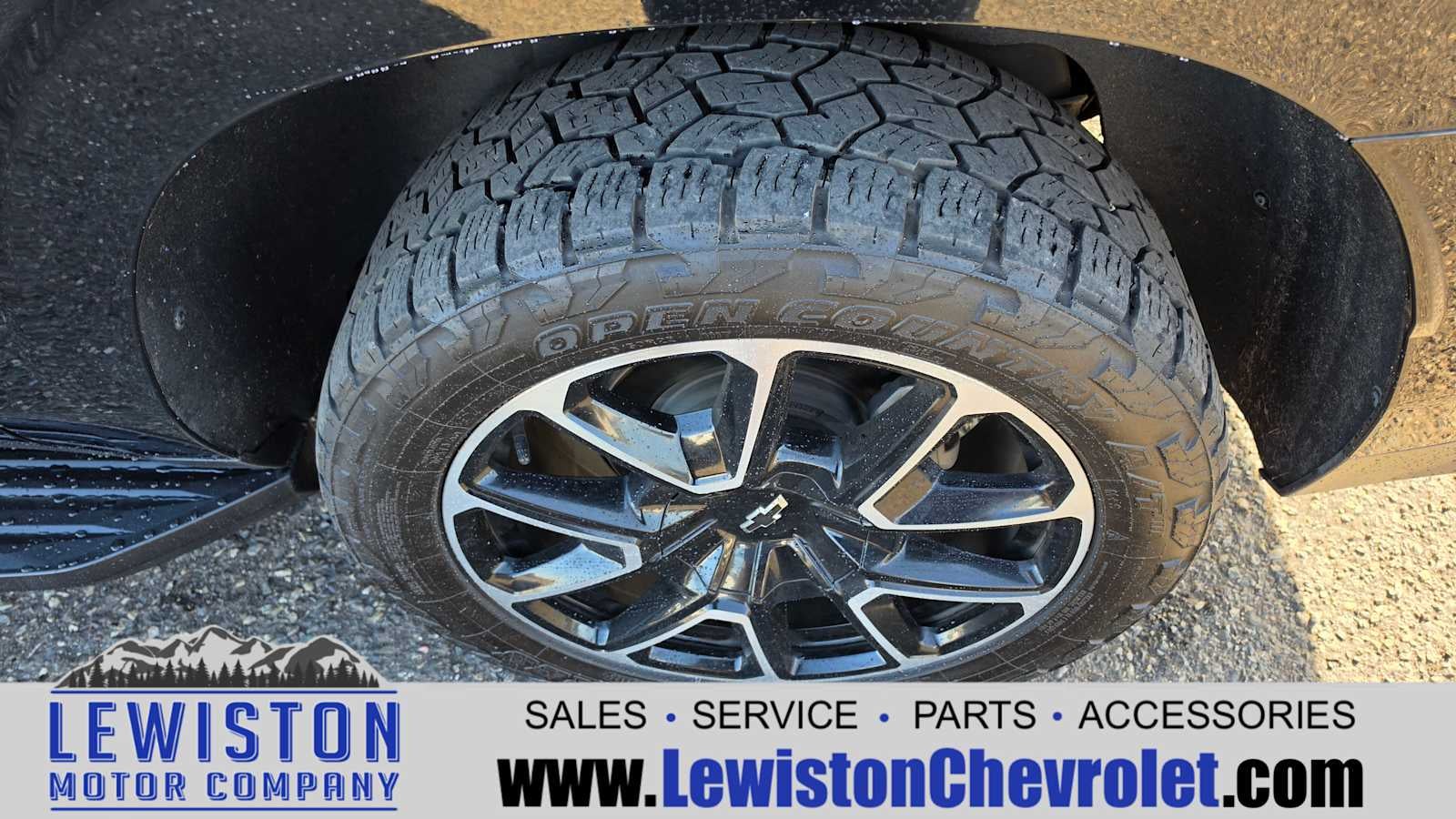 2022 Chevrolet Suburban RST