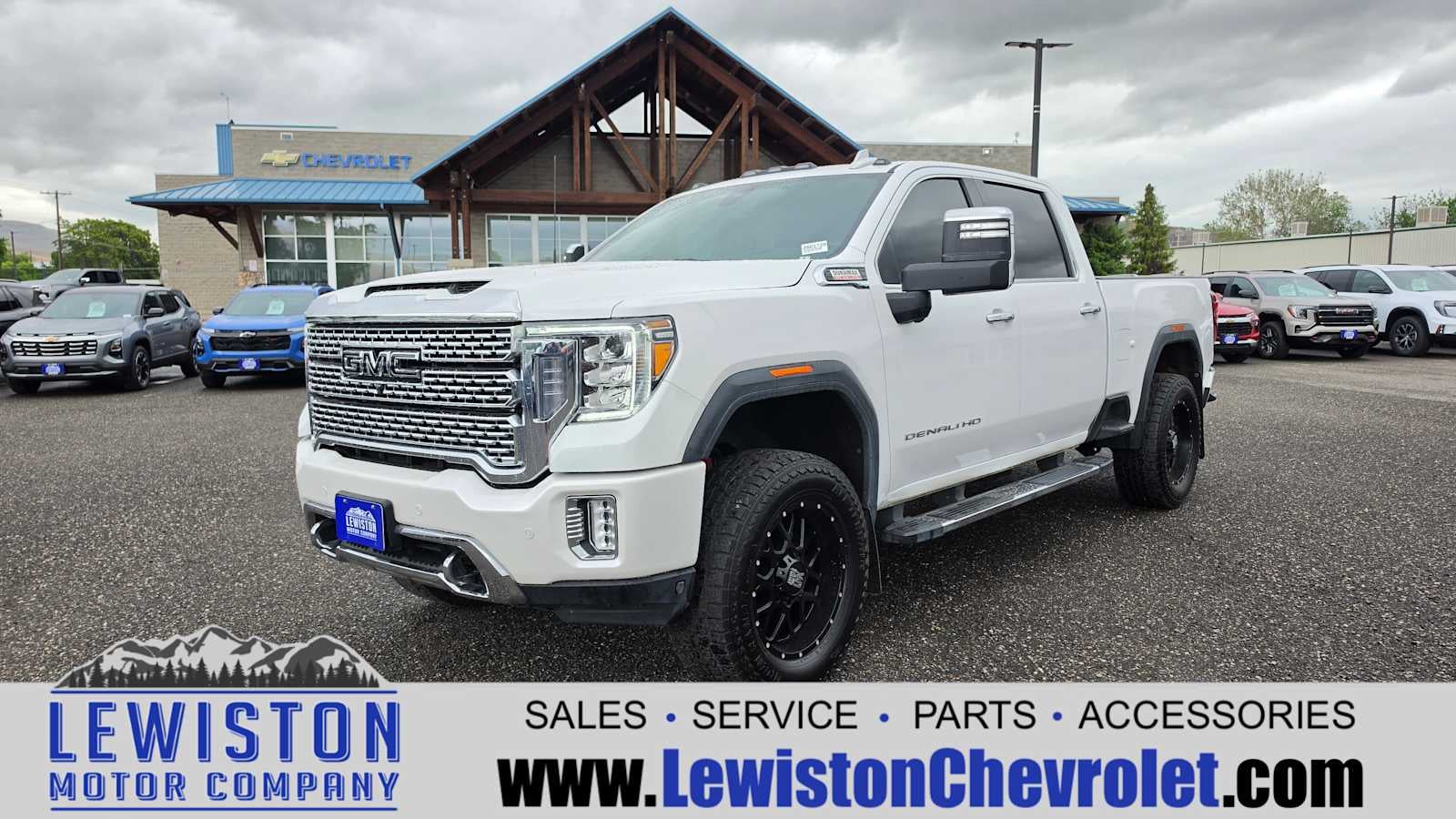 2021 GMC Sierra 4WD Crew Cab Standard Box Denali's photo