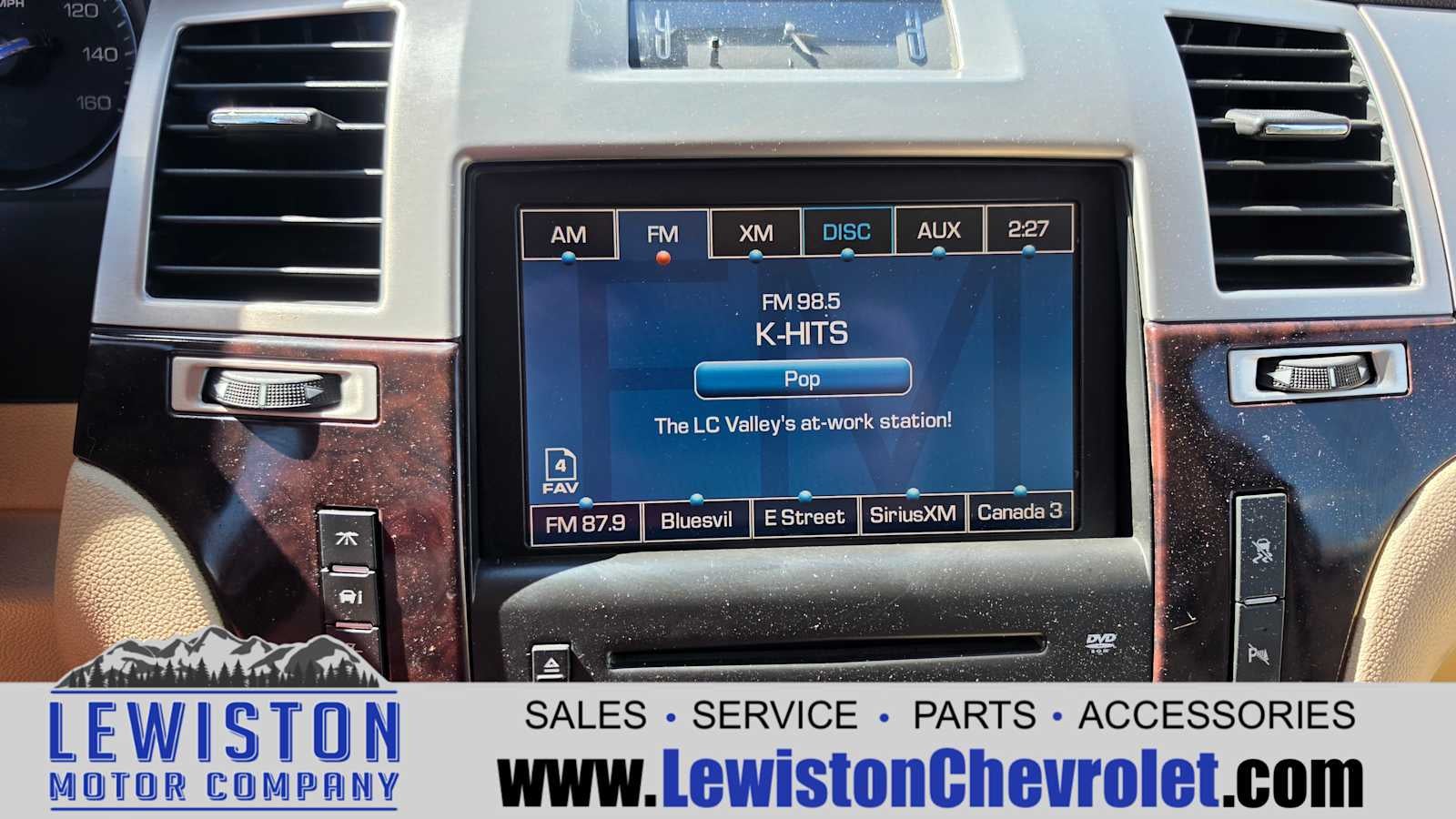 2008 Cadillac Escalade Standard