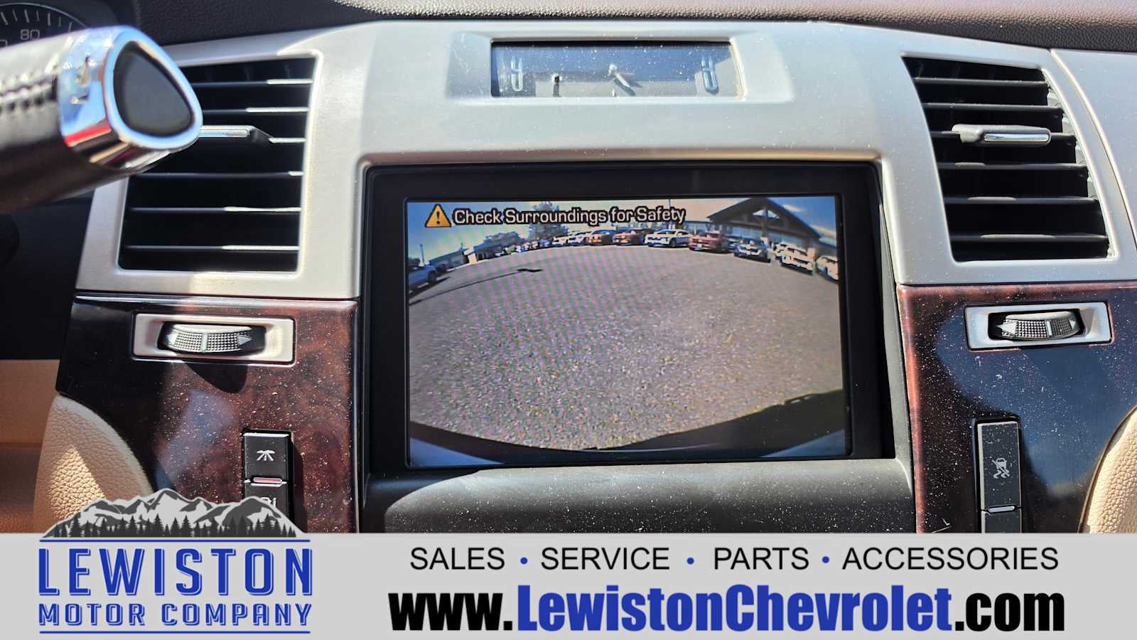 2008 Cadillac Escalade Standard