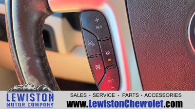 2008 Cadillac Escalade Standard
