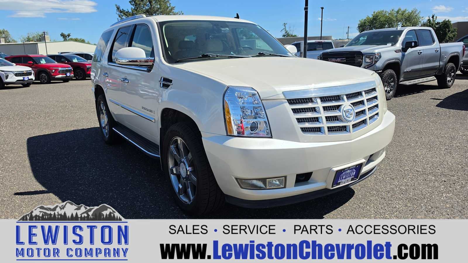 2008 Cadillac Escalade Standard