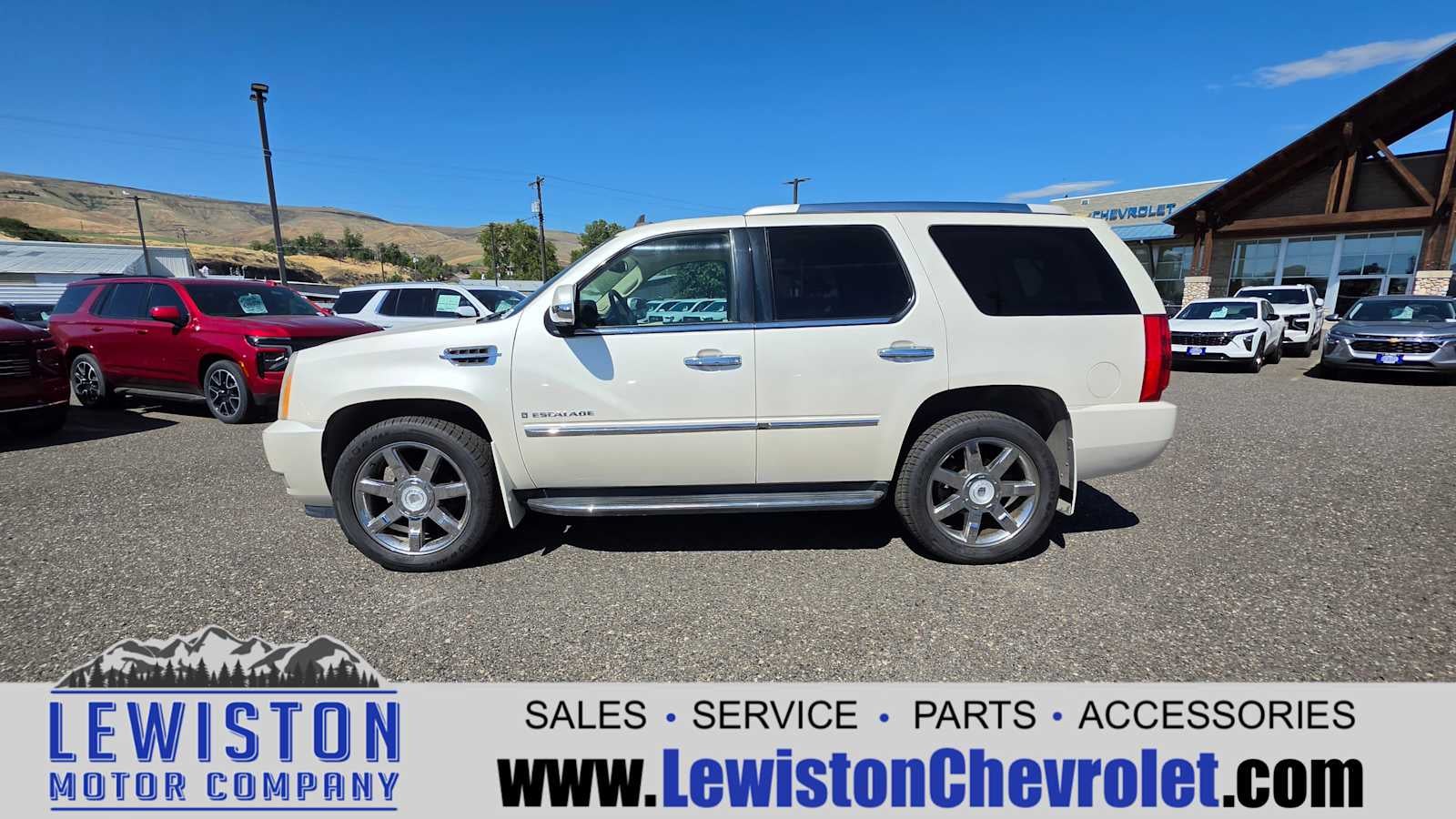2008 Cadillac Escalade Standard