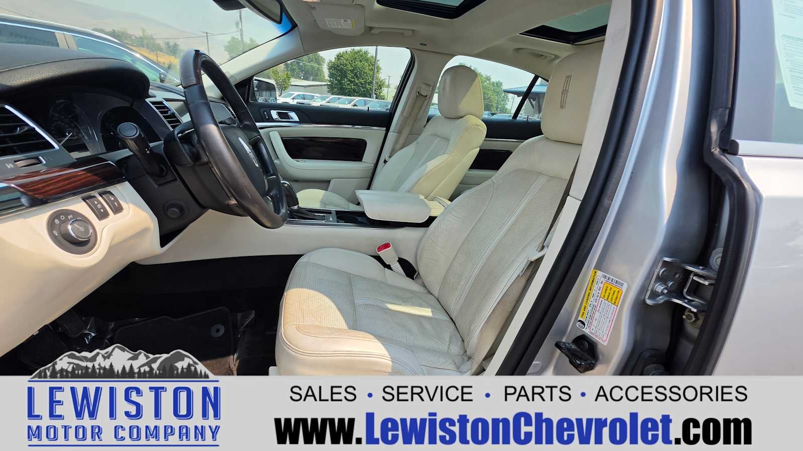 2012 Lincoln MKS NA