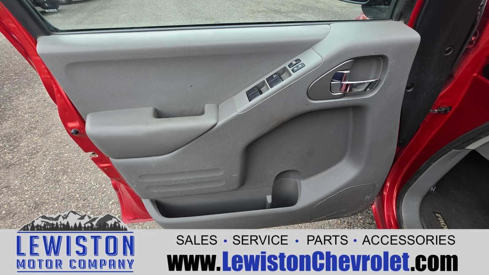 2016 Nissan Frontier SV