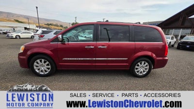 2011 Chrysler Town & Country Touring-L