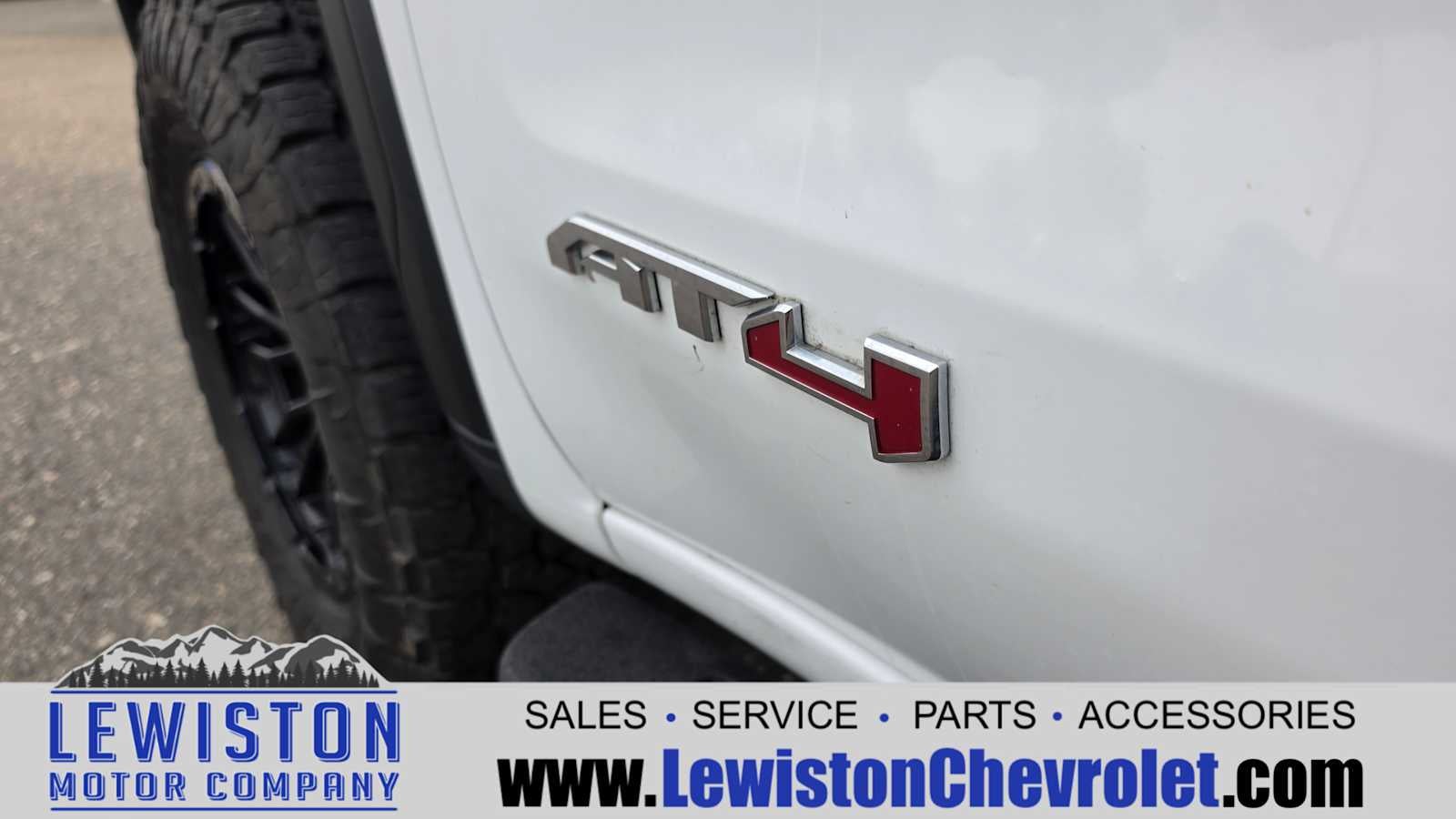 2022 GMC Sierra 1500 Limited AT4
