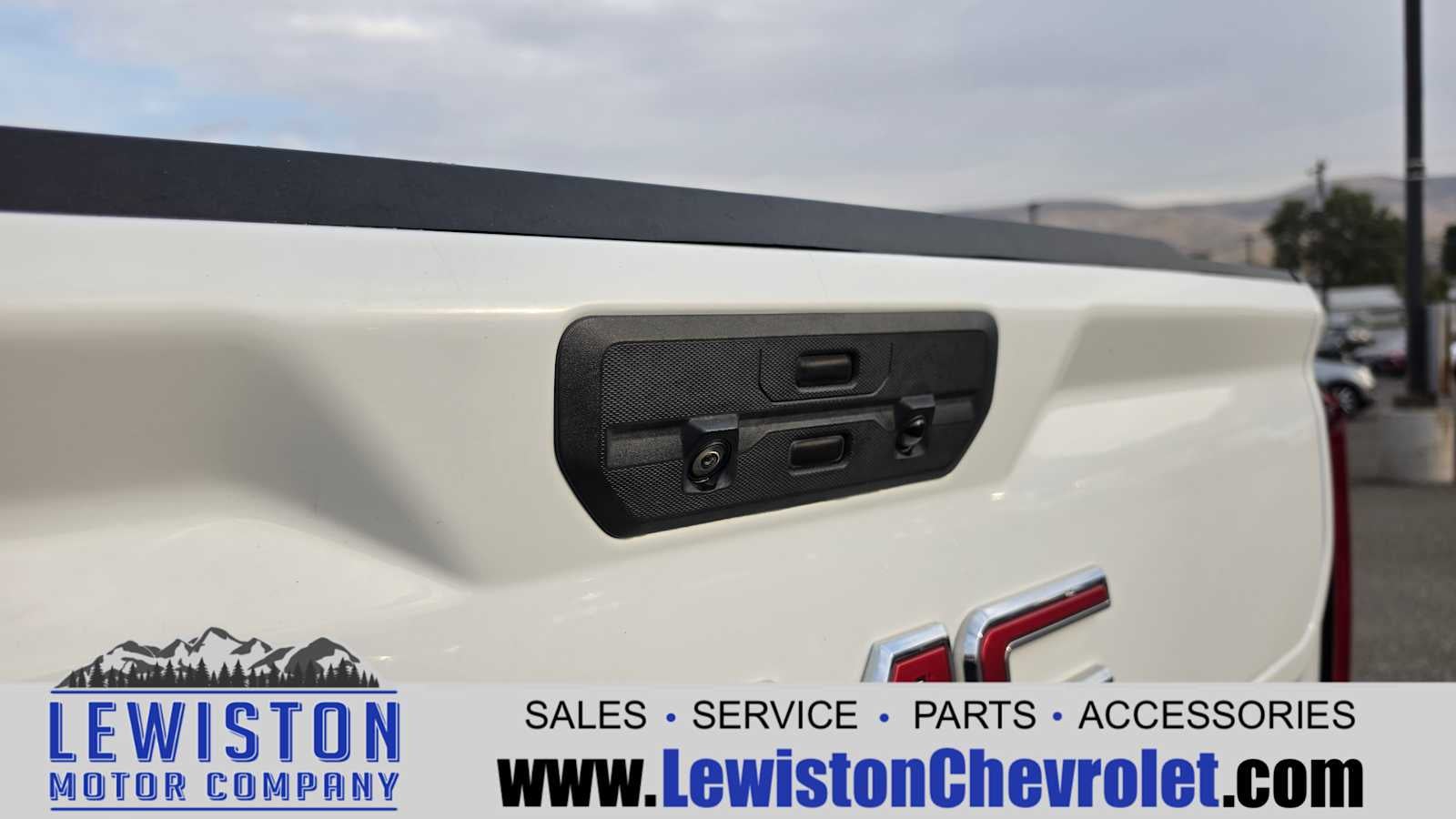2022 GMC Sierra 1500 Limited AT4